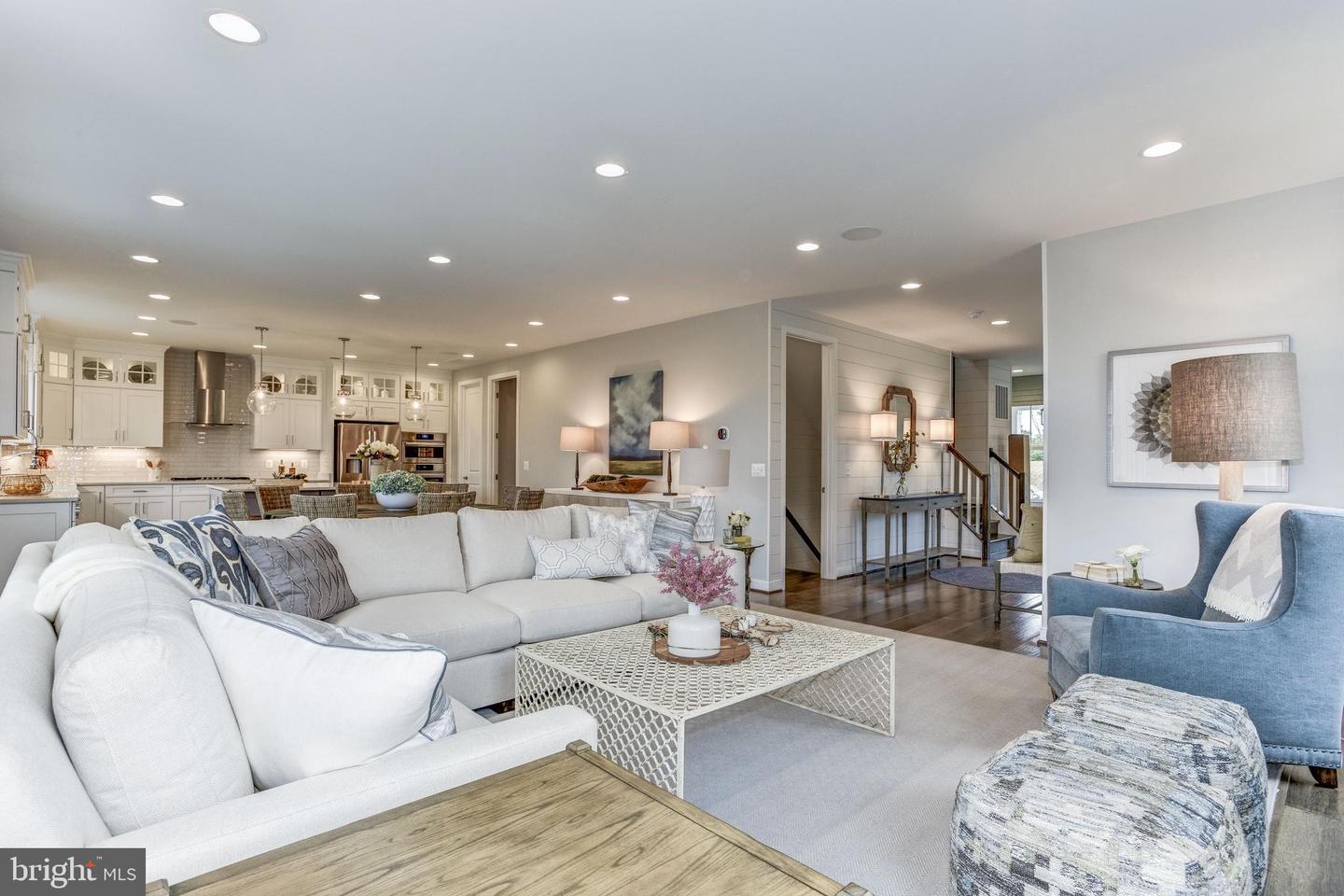 24025 LITTLELEAF COURT