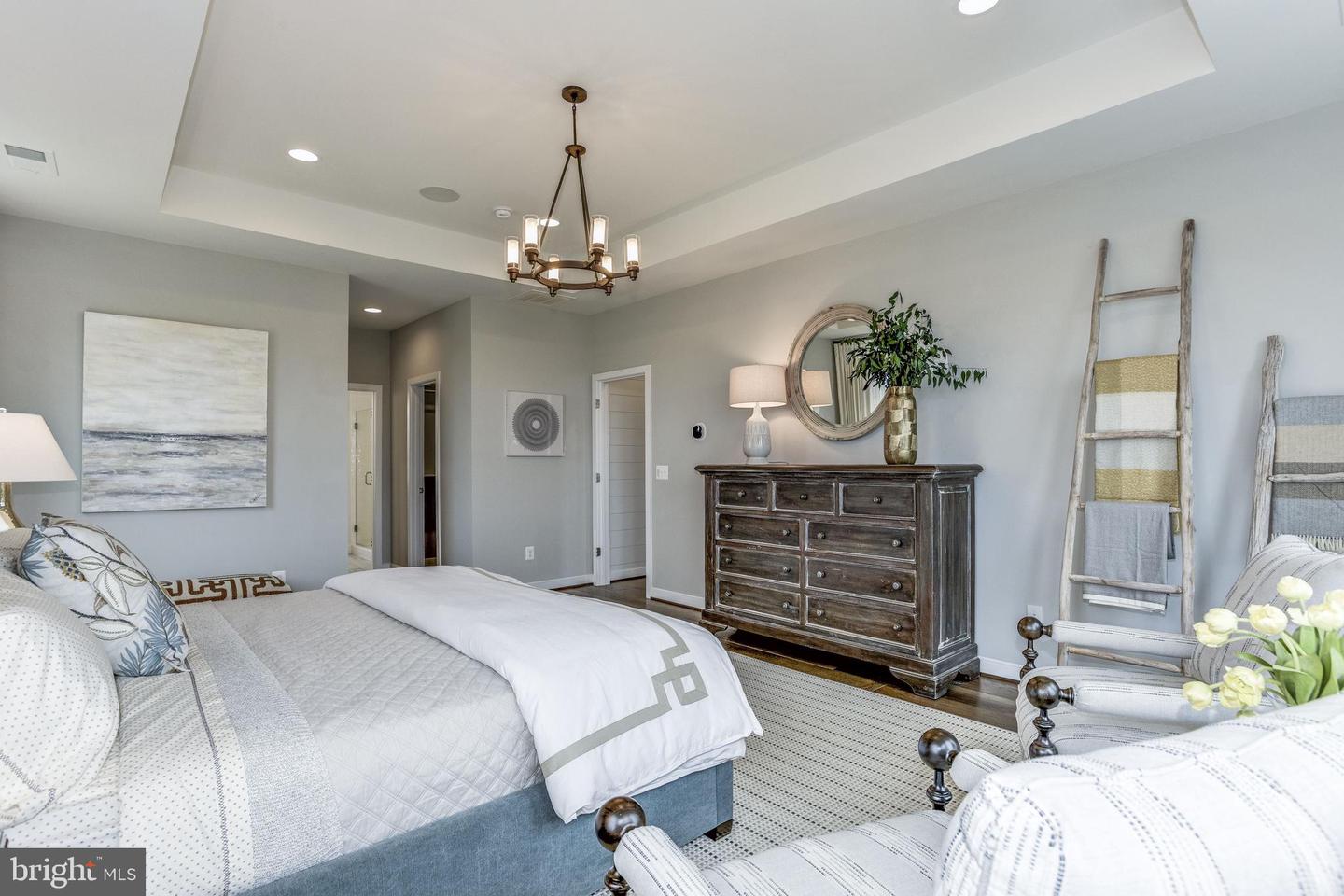 24025 LITTLELEAF COURT
