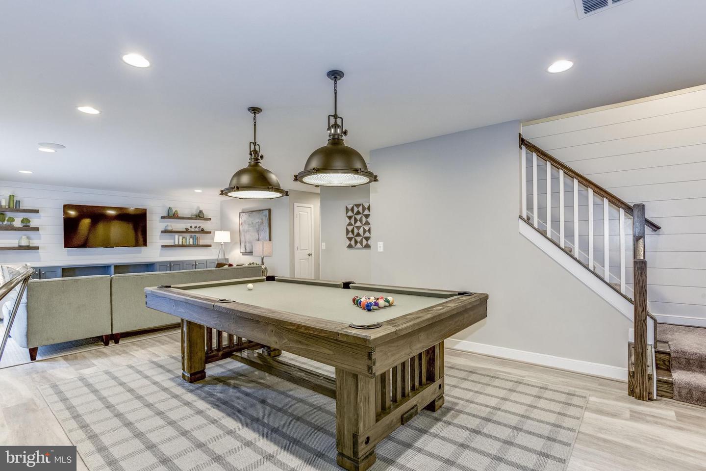 24025 LITTLELEAF COURT