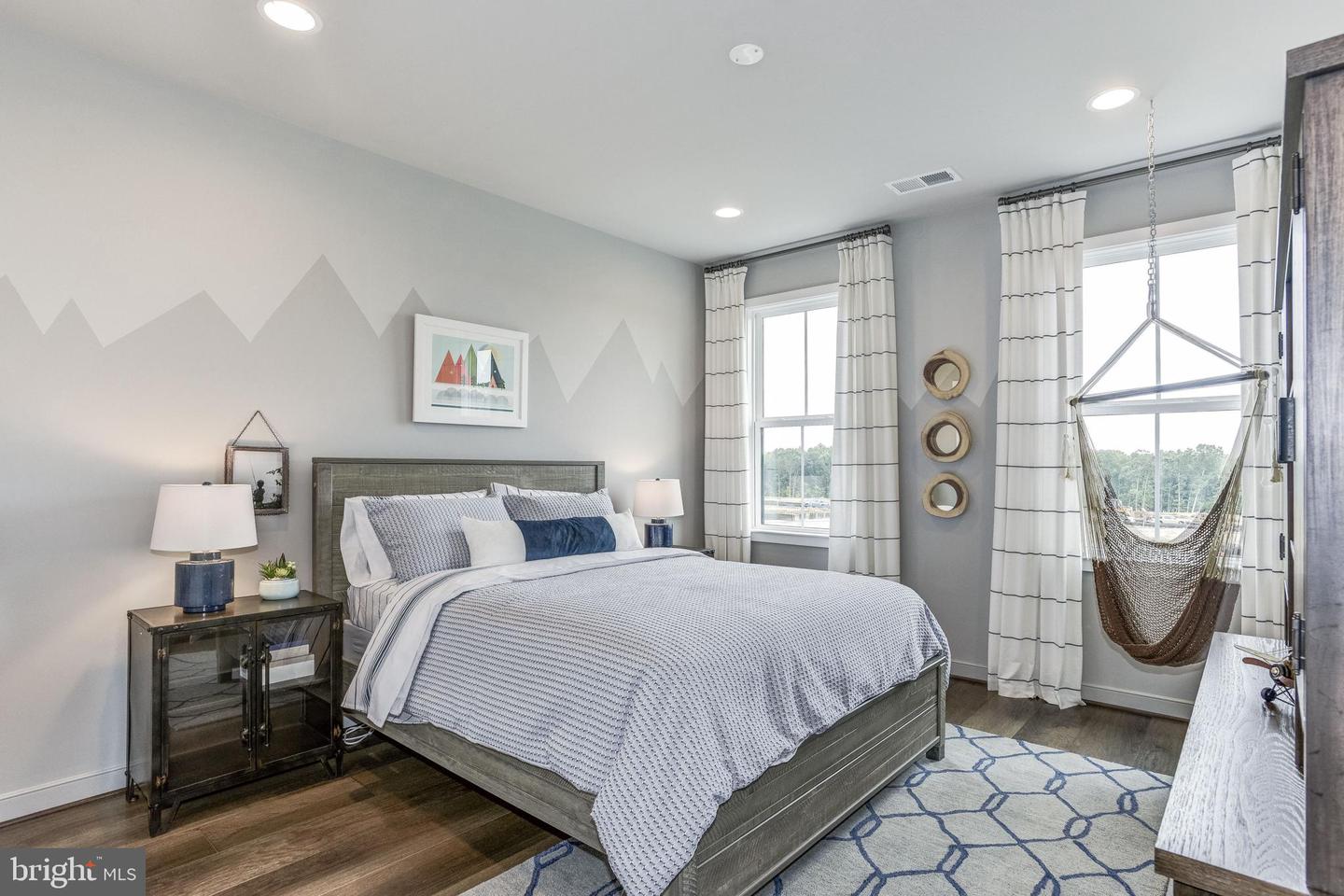 24025 LITTLELEAF COURT