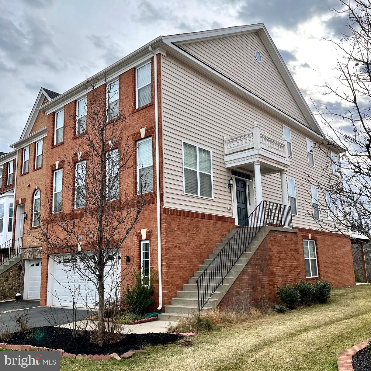 43223 MITCHAM SQUARE