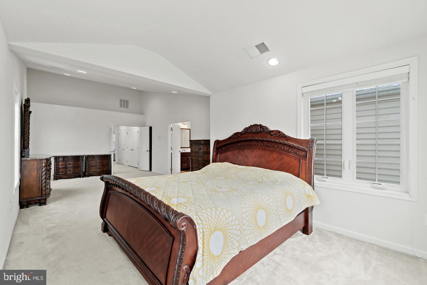 43223 MITCHAM SQUARE