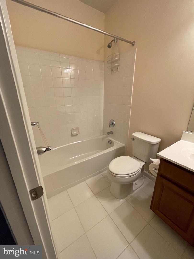 43021 GREGGSVILLE CHAPEL TERRACE Unit: 110