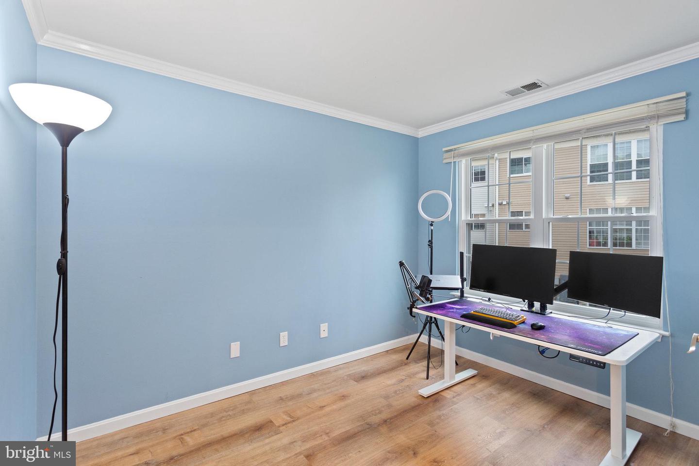1130 HUNTMASTER TERRACE NE Unit: 202