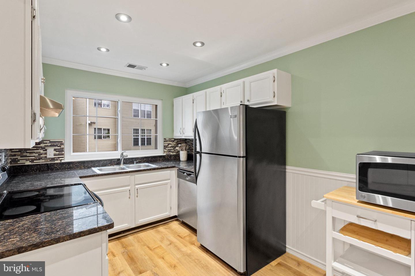 1130 HUNTMASTER TERRACE NE Unit: 202
