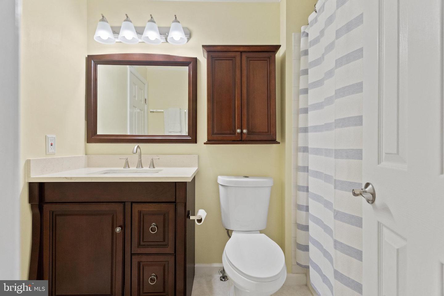 1130 HUNTMASTER TERRACE NE Unit: 202