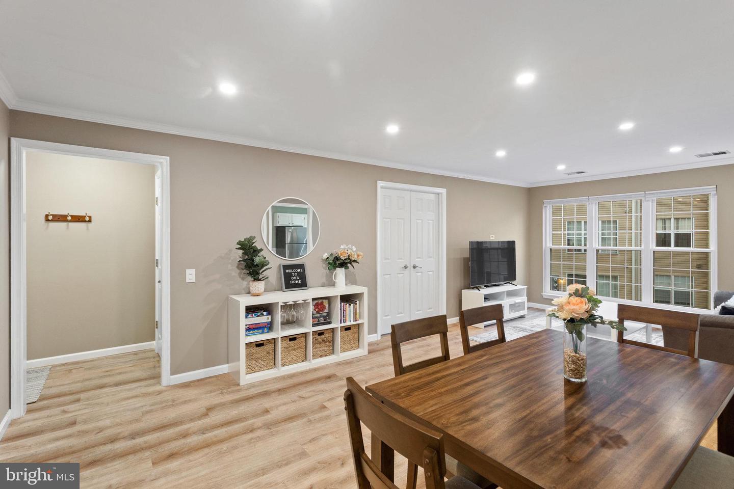 1130 HUNTMASTER TERRACE NE Unit: 202