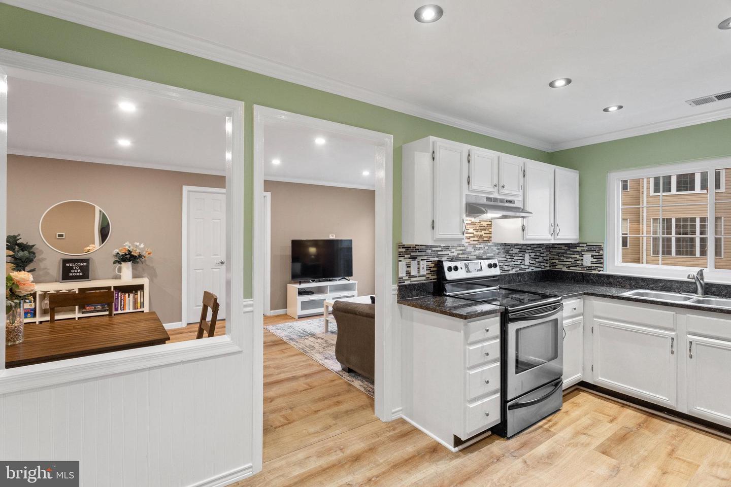1130 HUNTMASTER TERRACE NE Unit: 202