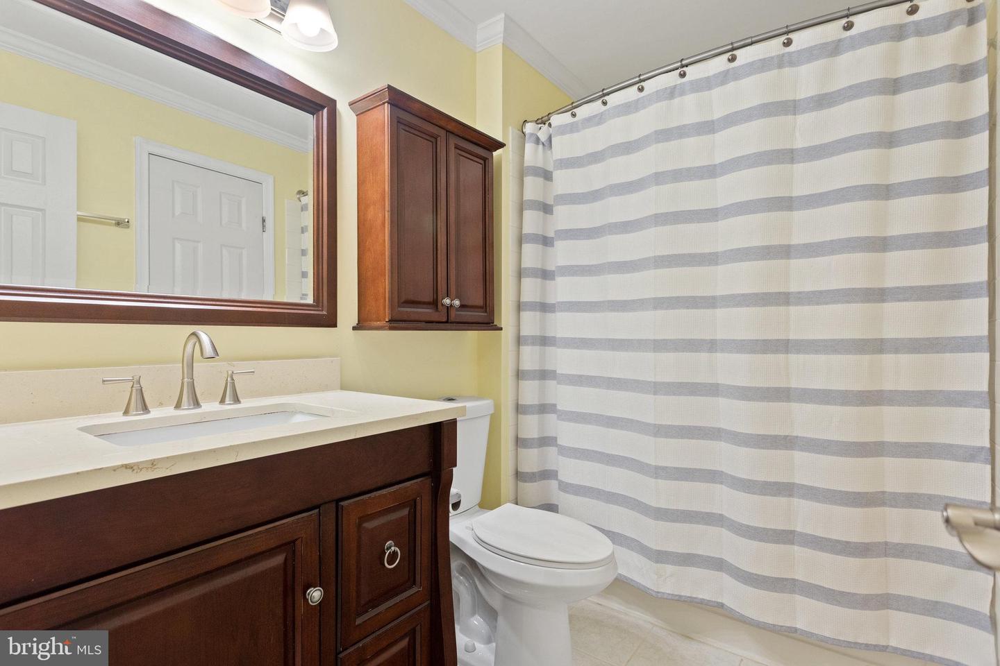 1130 HUNTMASTER TERRACE NE Unit: 202