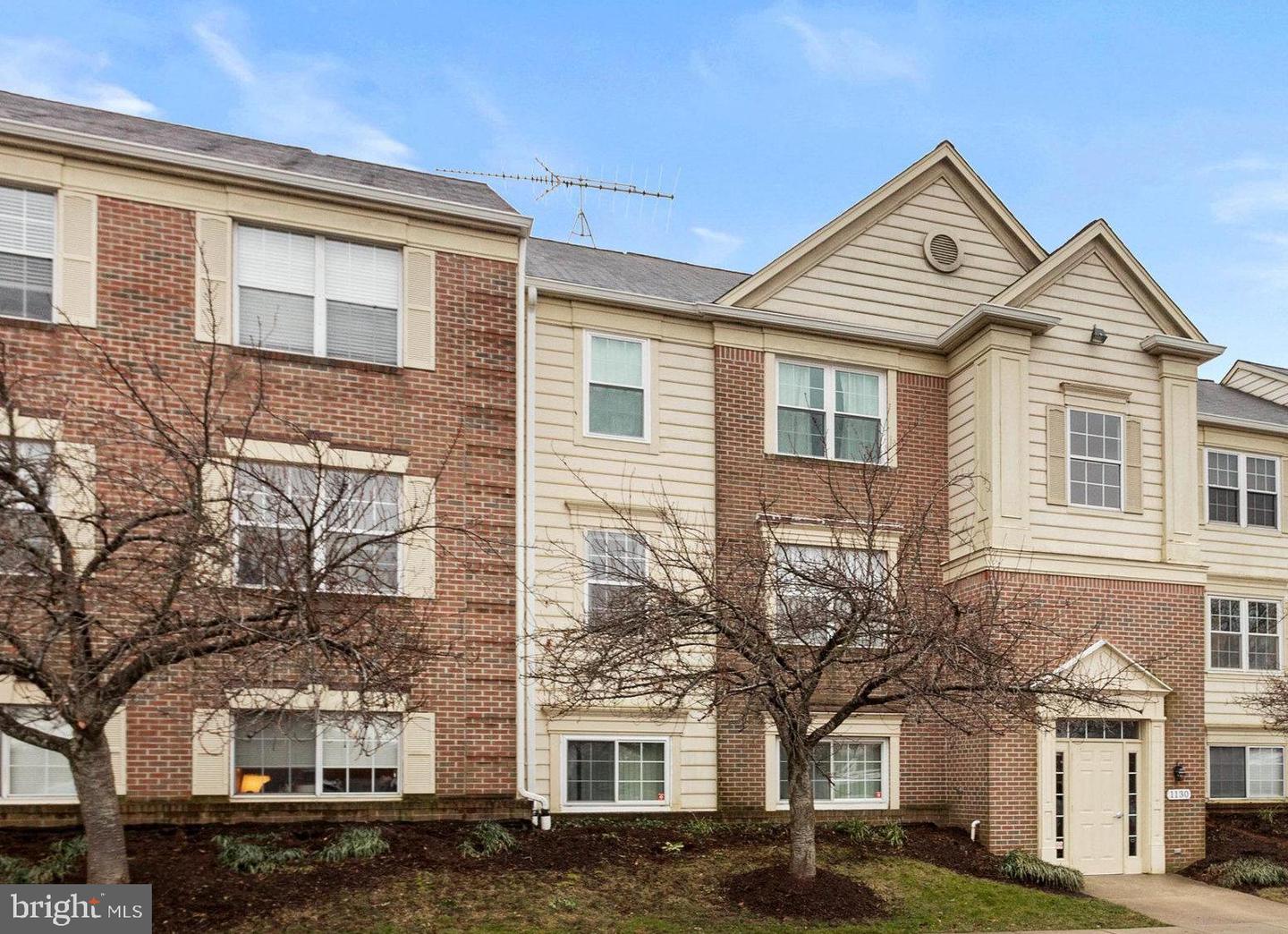 1130 HUNTMASTER TERRACE NE Unit: 202