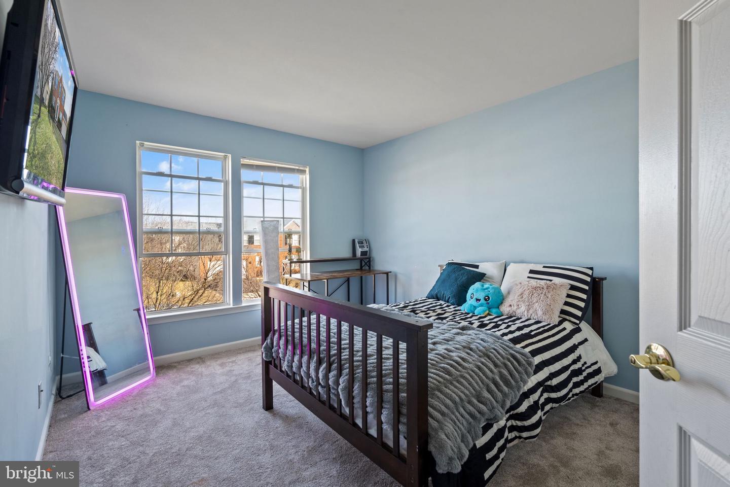 41921 VISIONARY COURT