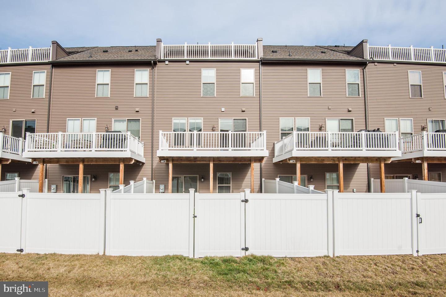 45332 DAVENO SQUARE