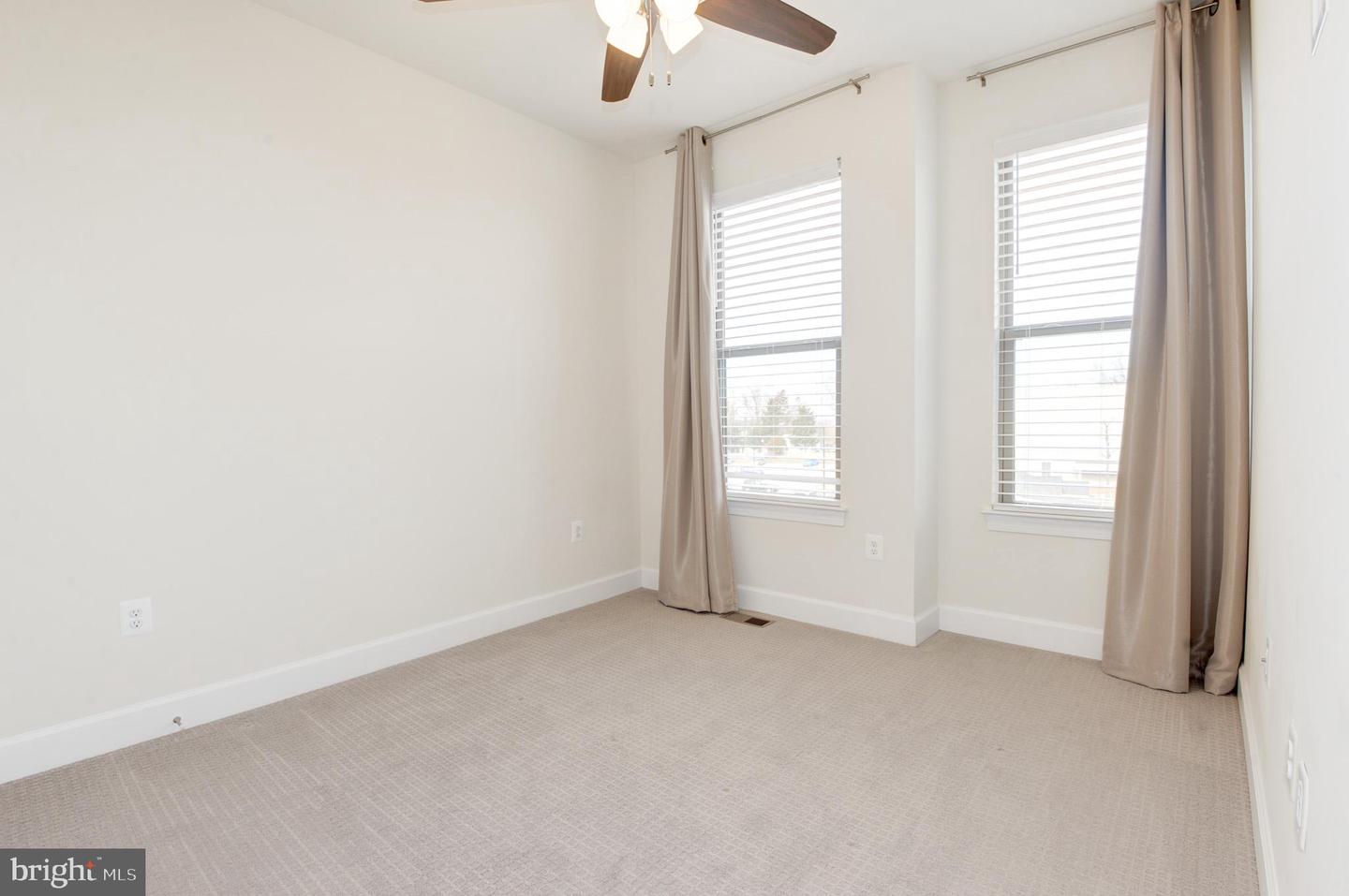 45332 DAVENO SQUARE