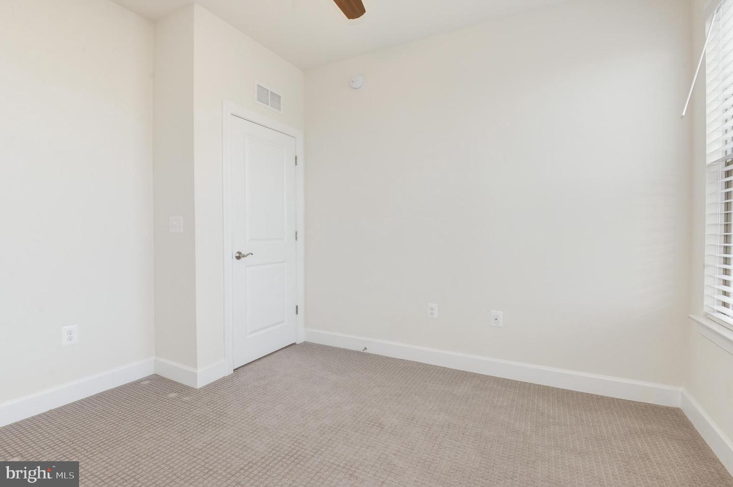 45332 DAVENO SQUARE