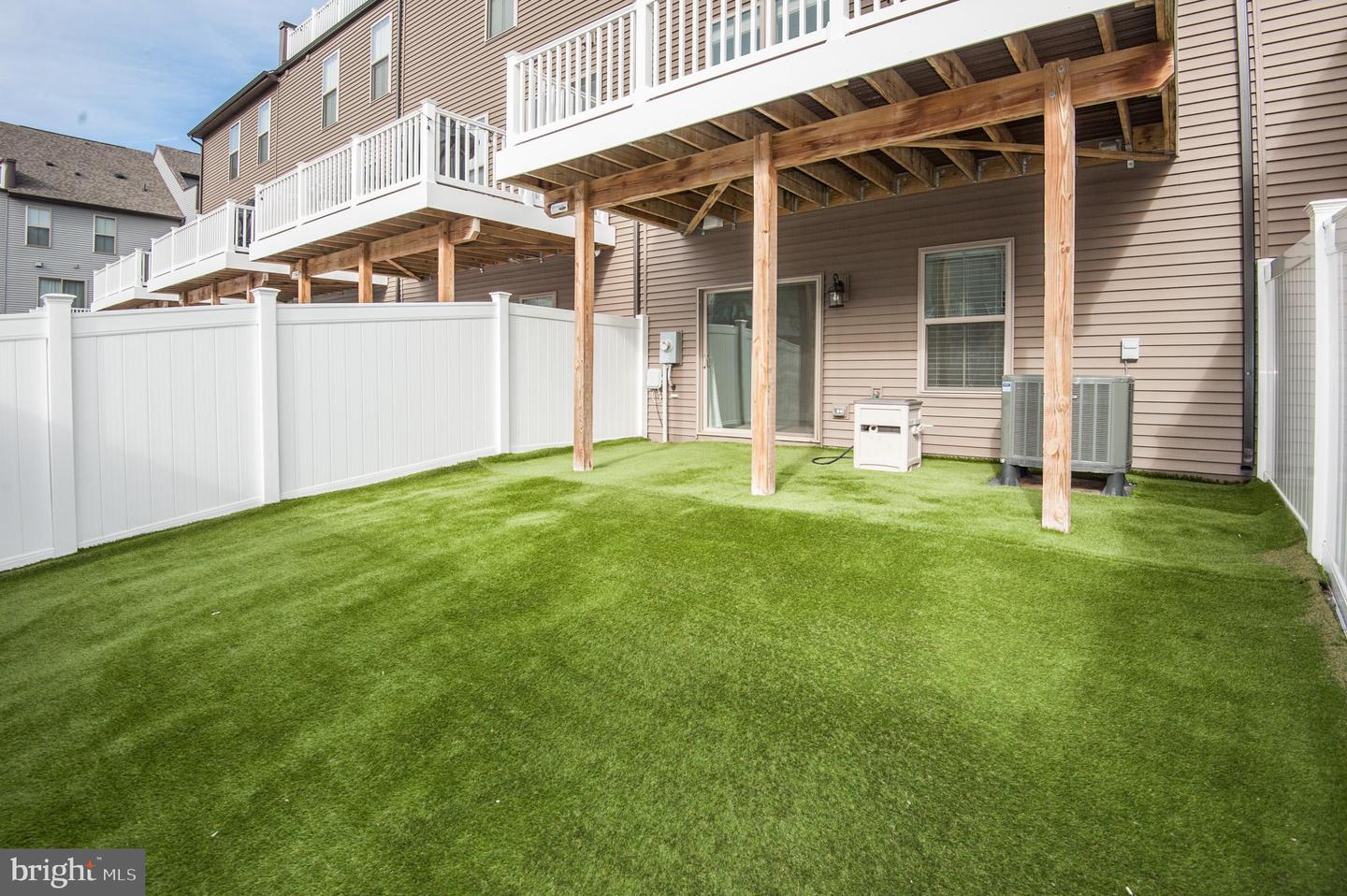 45332 DAVENO SQUARE