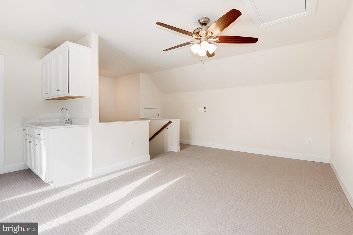 45332 DAVENO SQUARE