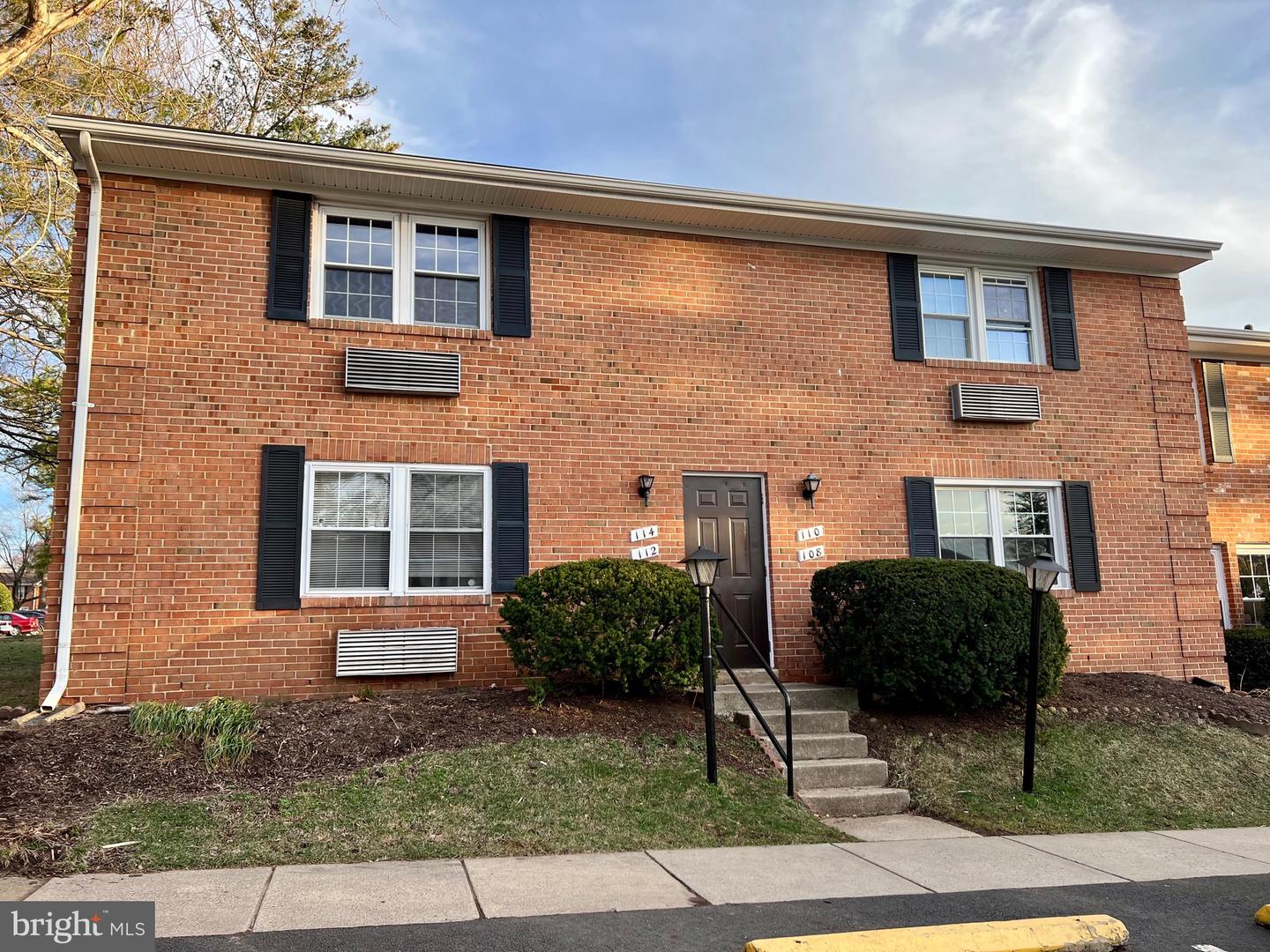 108 N BAYLOR DRIVE