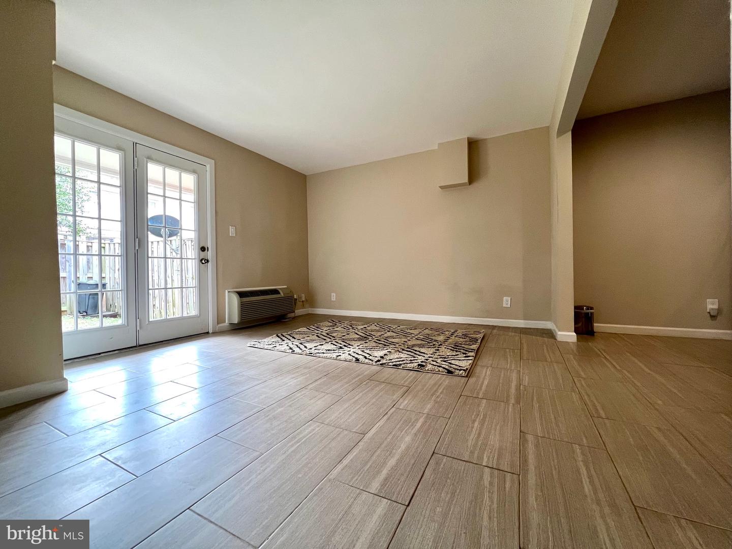 108 N BAYLOR DRIVE