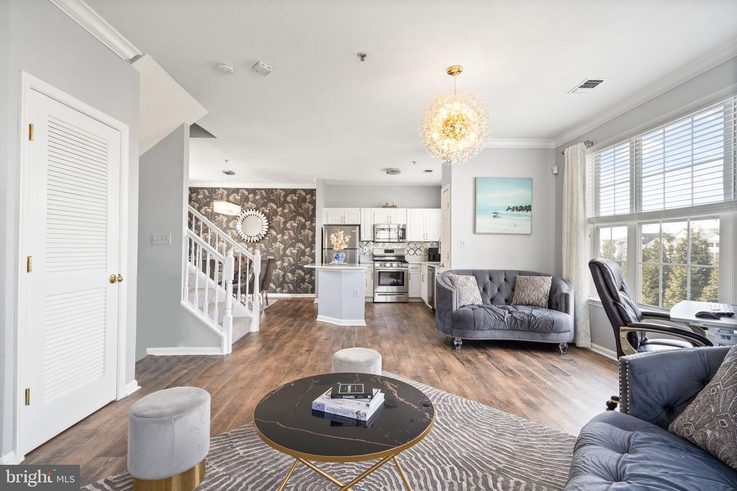 21776 DRAGONS GREEN SQUARE