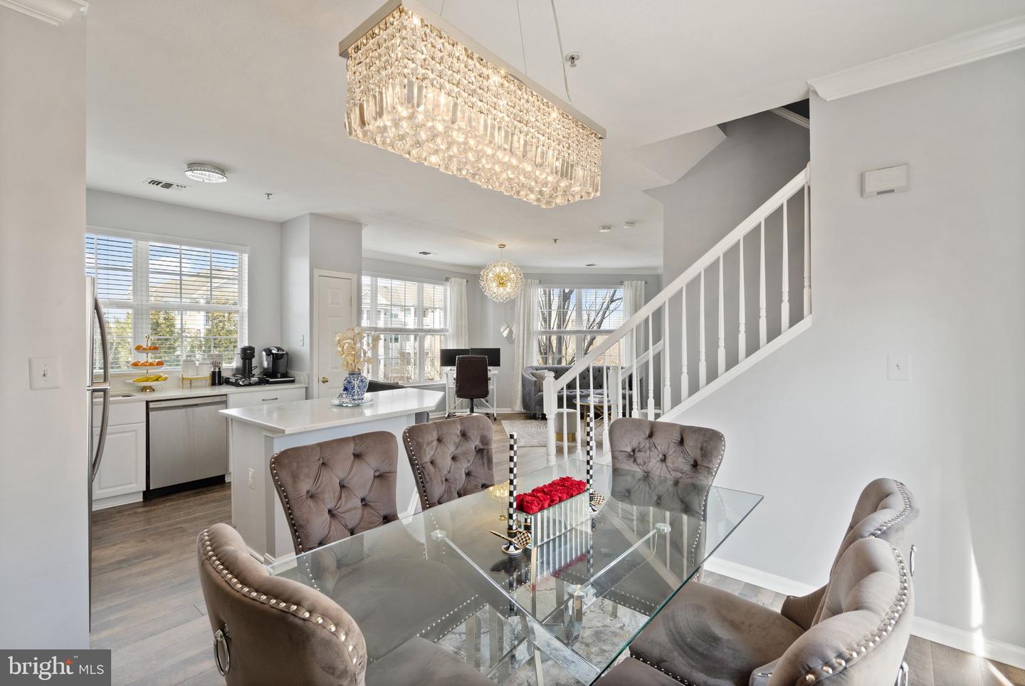 21776 DRAGONS GREEN SQUARE