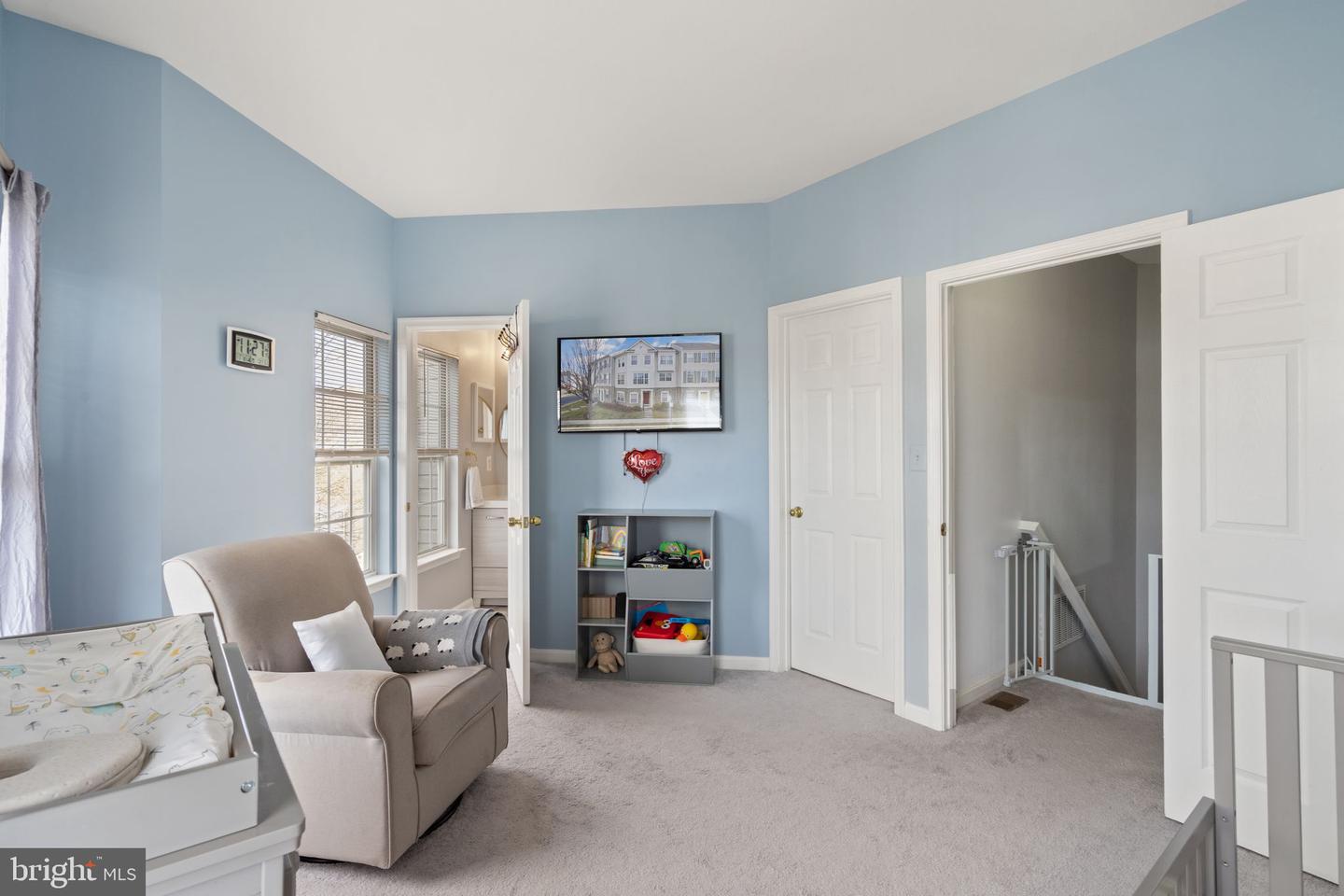 21776 DRAGONS GREEN SQUARE