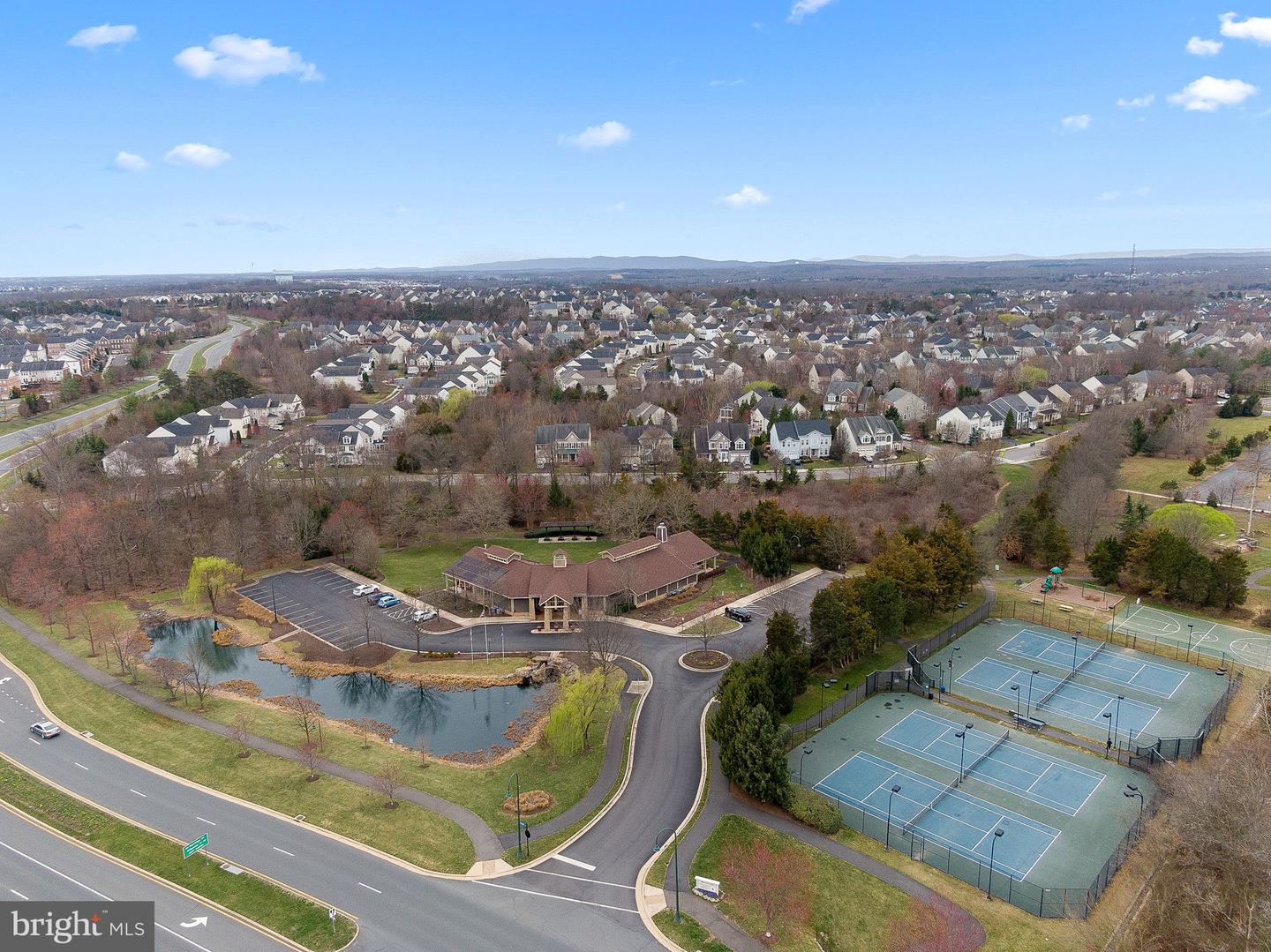 42927 PARK BROOKE COURT