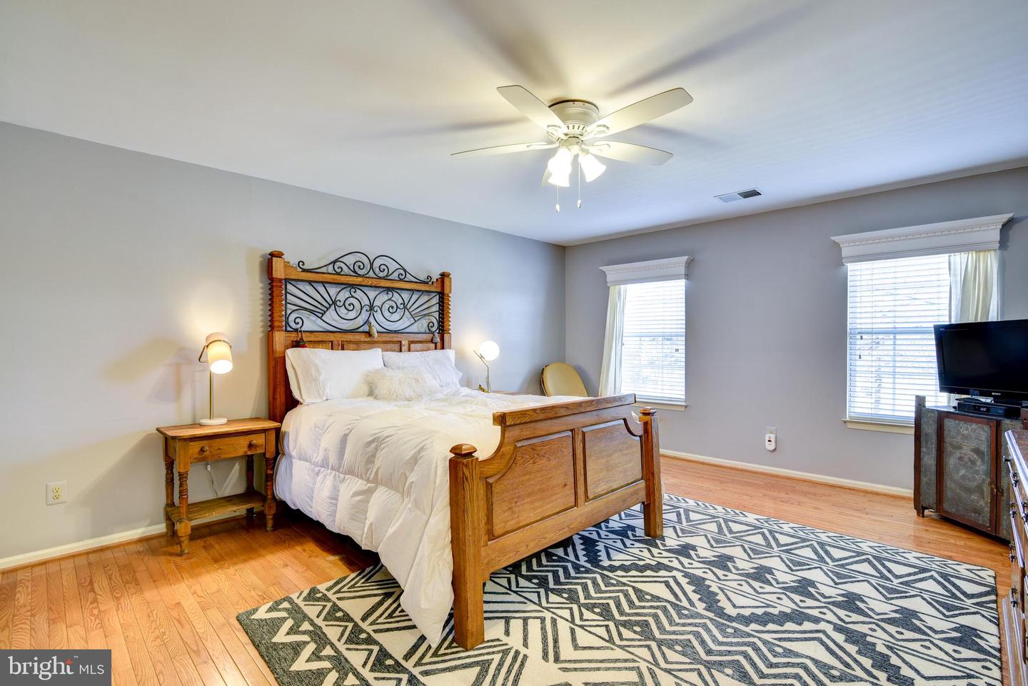 401 GEORGETOWN COURT NE
