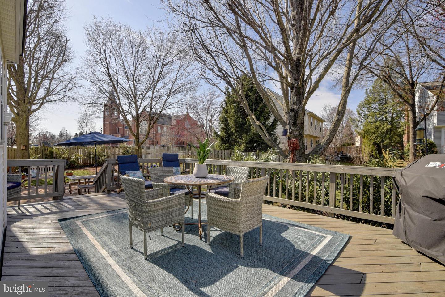 401 GEORGETOWN COURT NE