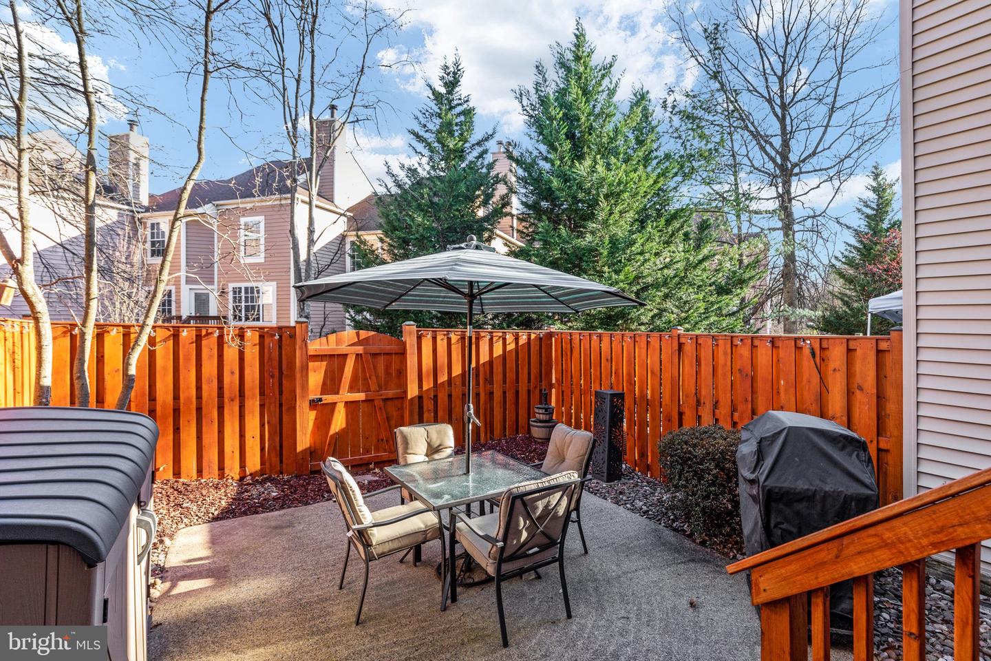 43882 LABURNUM SQUARE