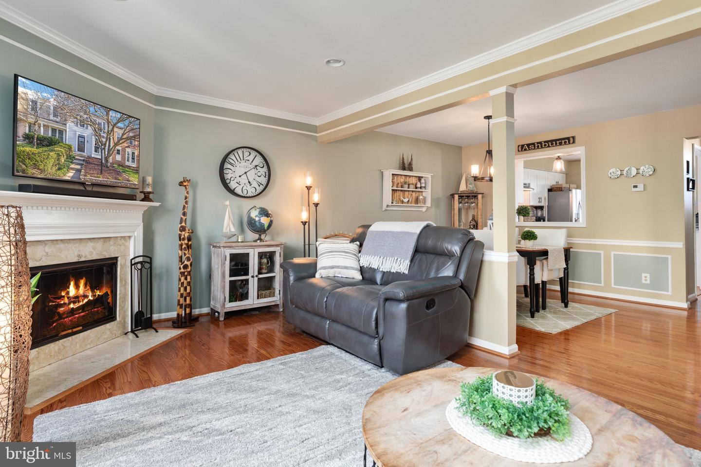 43882 LABURNUM SQUARE