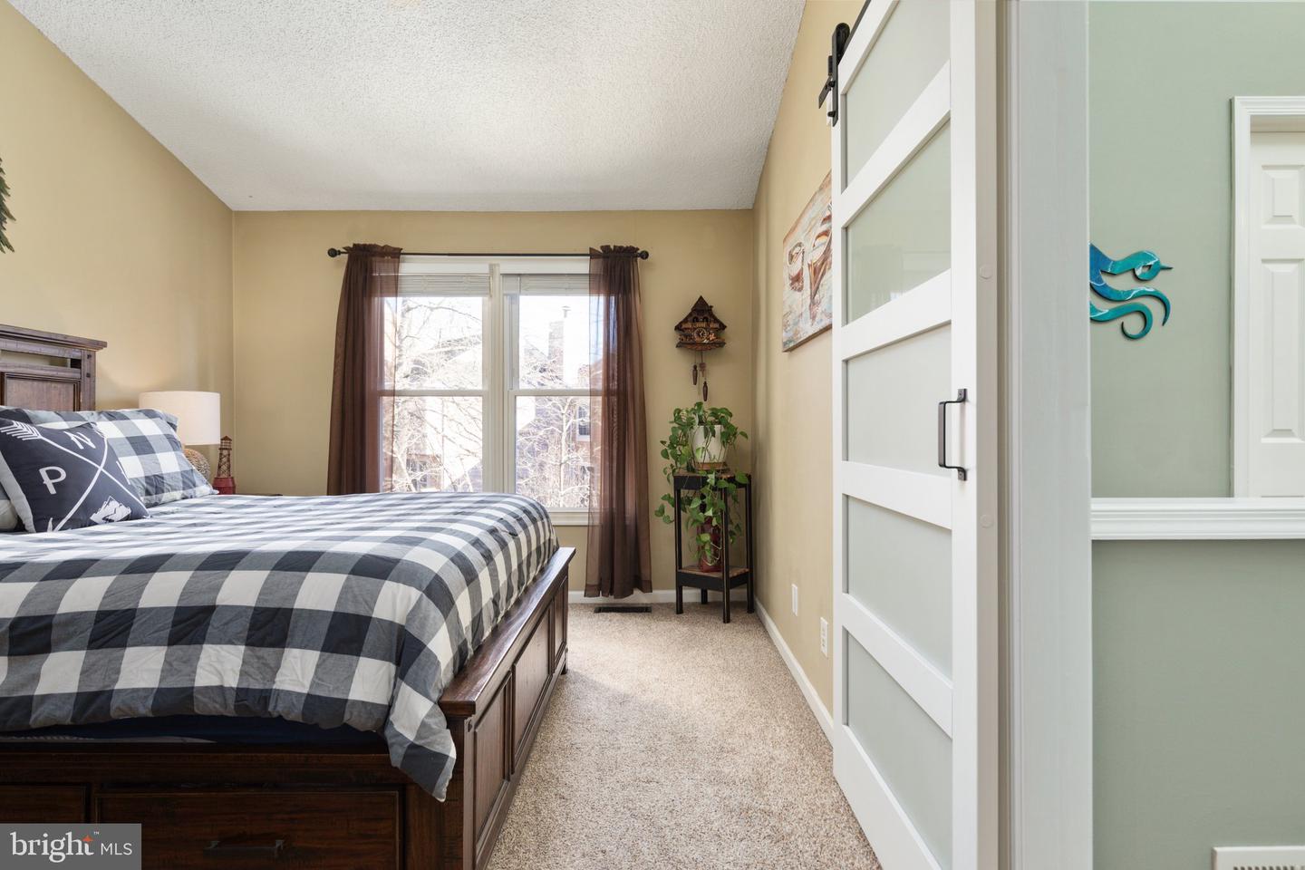43882 LABURNUM SQUARE