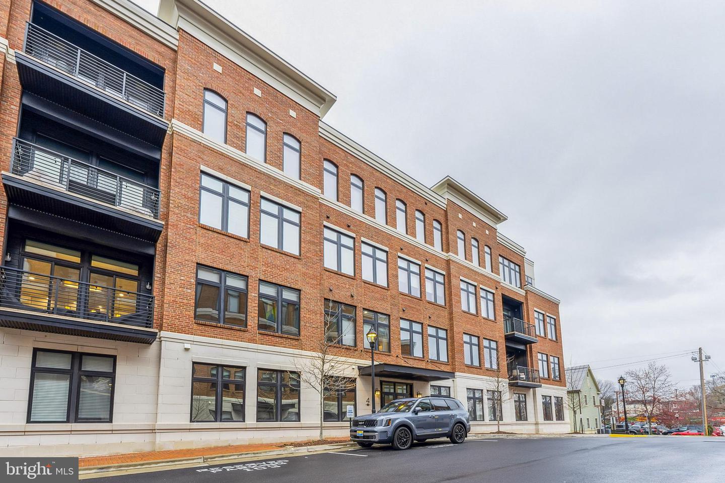 4 STATIONMASTER STREET SE Unit: 201