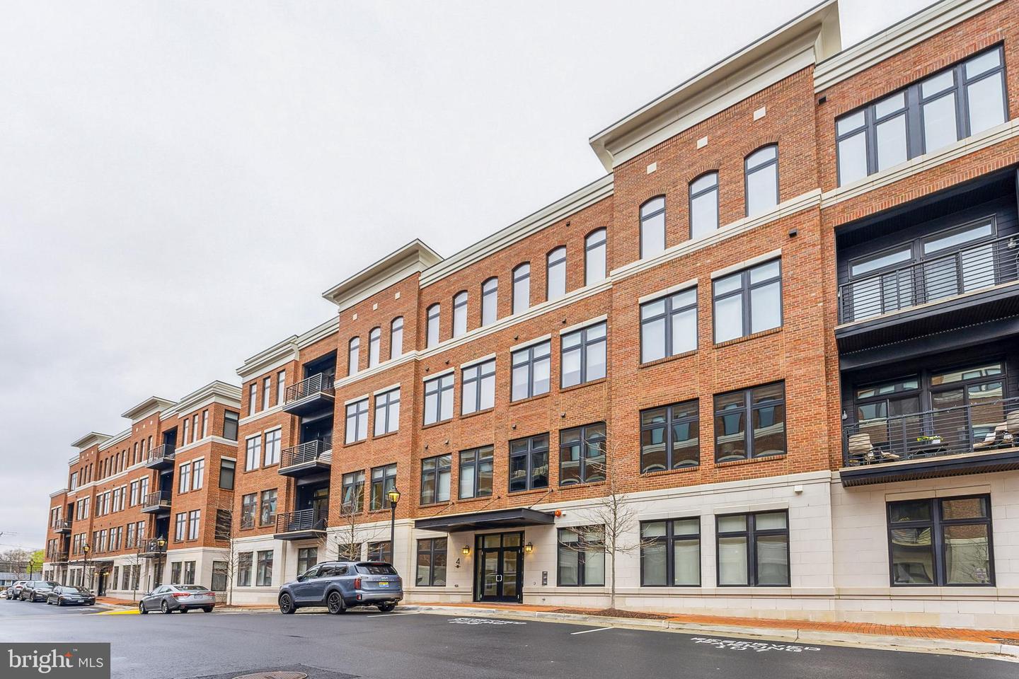 4 STATIONMASTER STREET SE Unit: 201