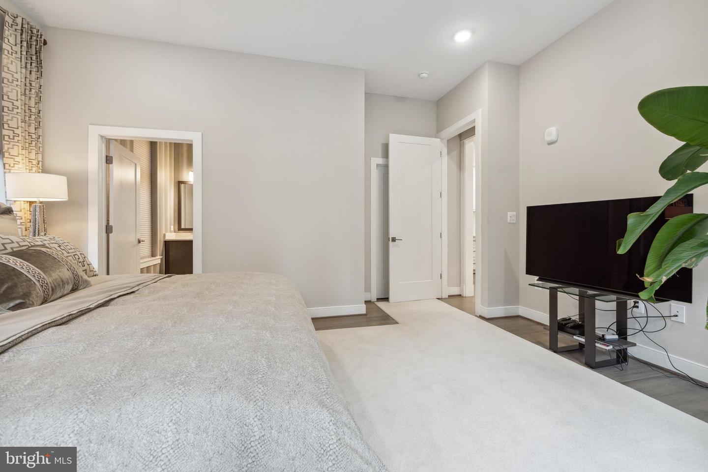 4 STATIONMASTER STREET SE Unit: 201