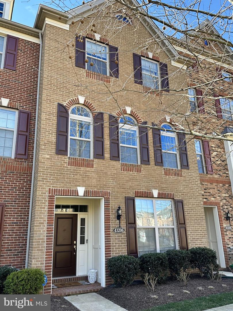 43206 WILD RIVER SQUARE