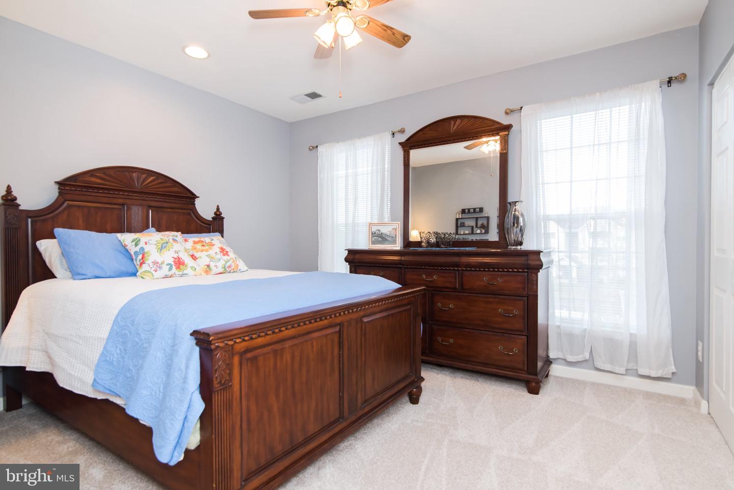 25340 LAKE MIST SQUARE Unit: 302