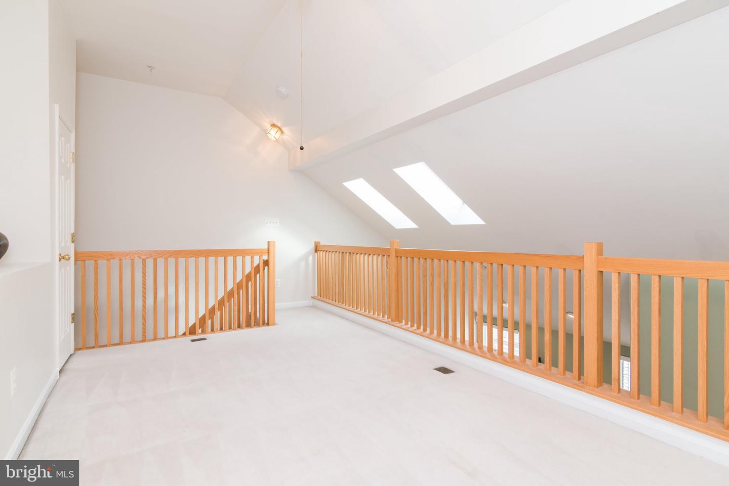 25340 LAKE MIST SQUARE Unit: 302