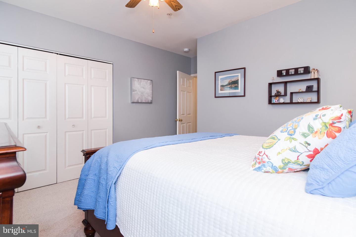 25340 LAKE MIST SQUARE Unit: 302