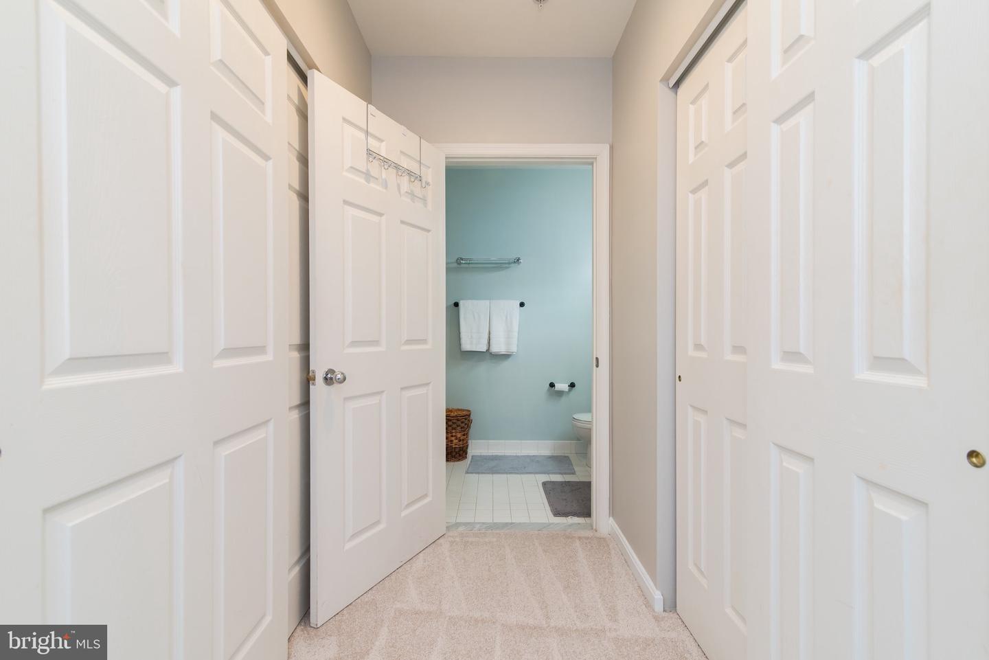 25340 LAKE MIST SQUARE Unit: 302