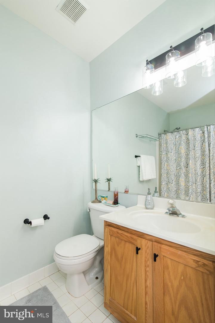 25340 LAKE MIST SQUARE Unit: 302