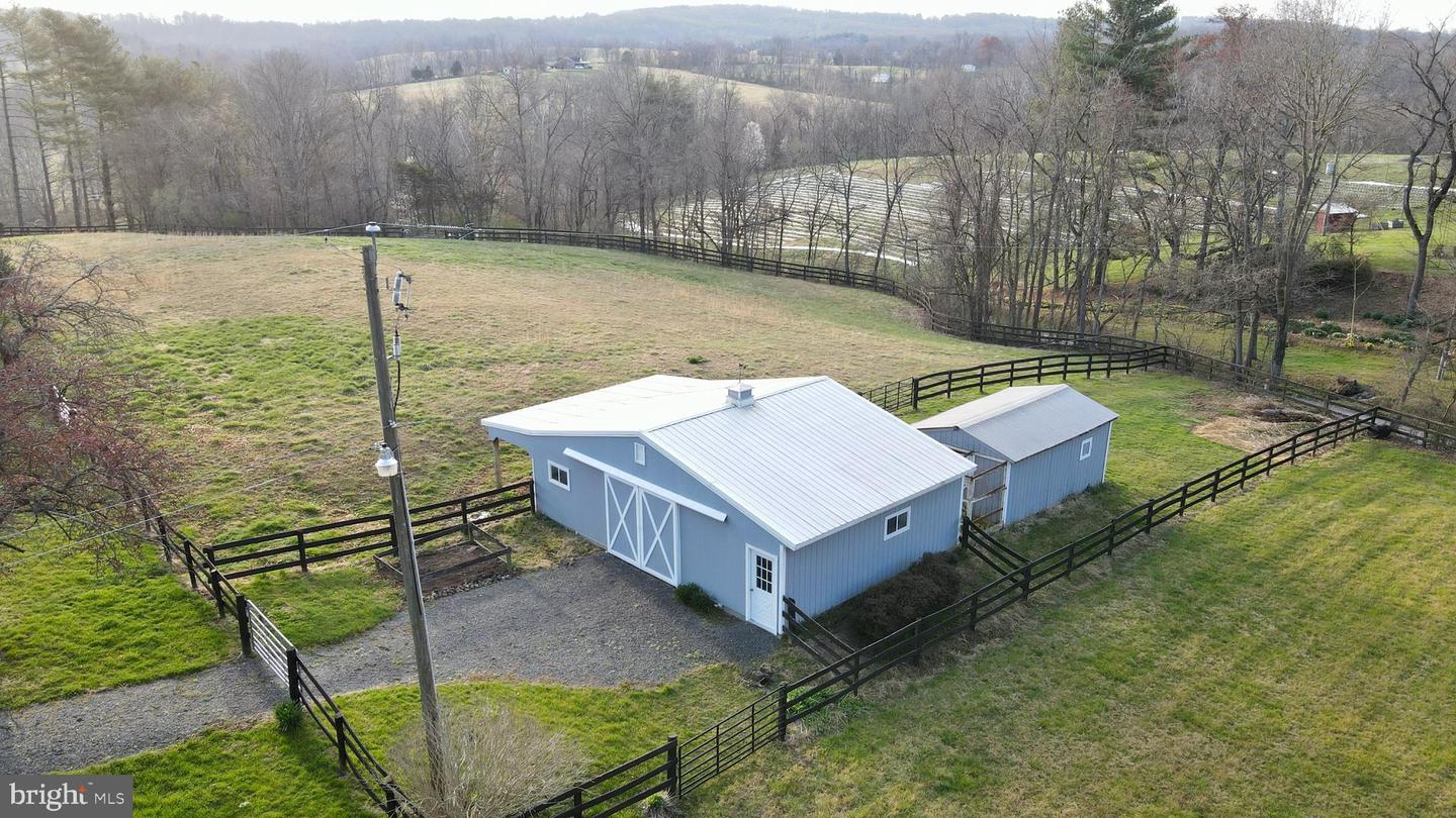 18644 FOUNDRY ROAD