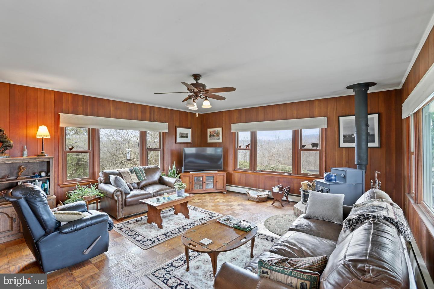 18644 FOUNDRY ROAD