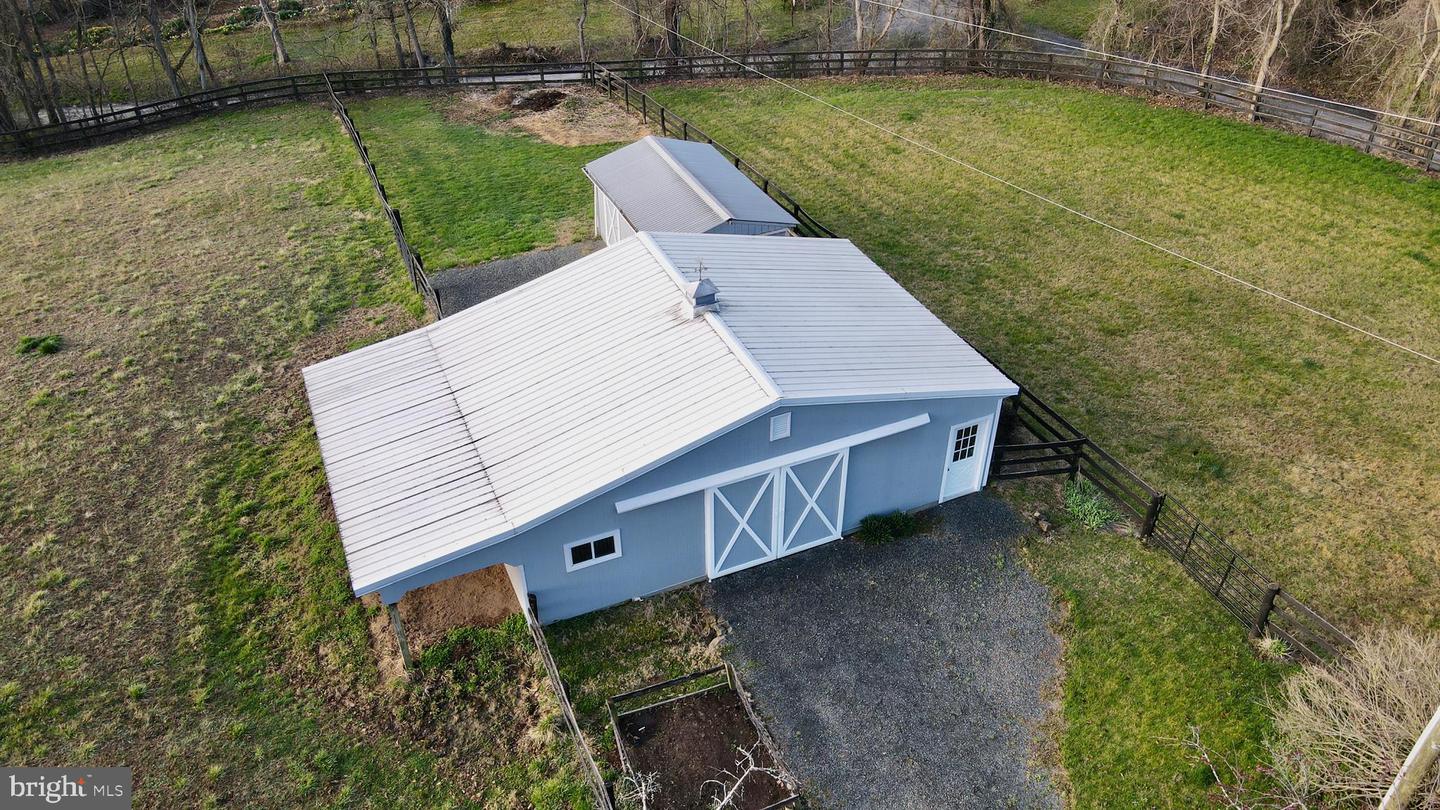 18644 FOUNDRY ROAD