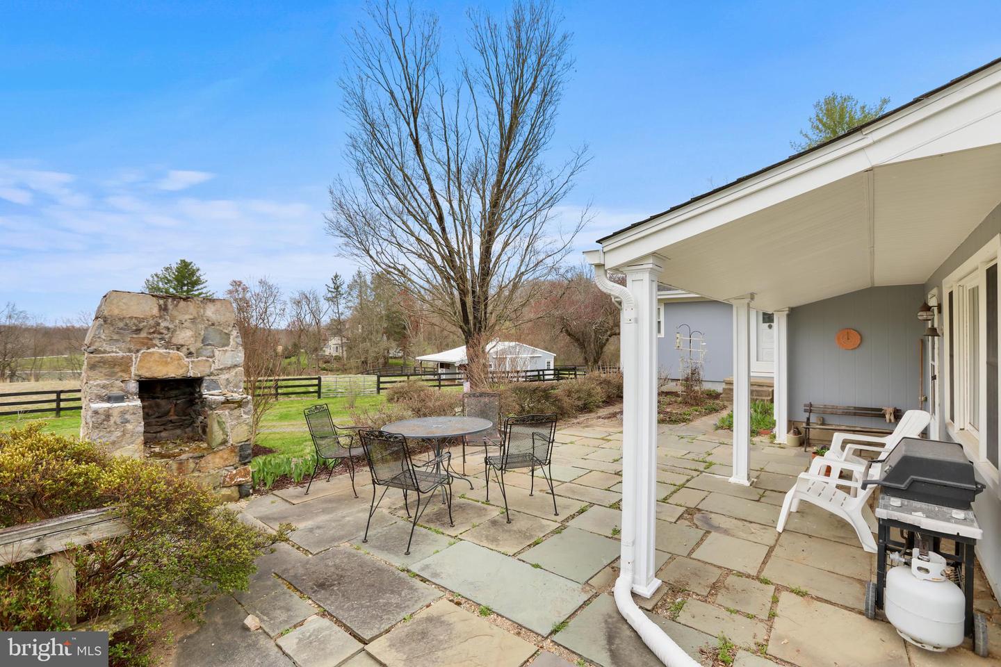 18644 FOUNDRY ROAD