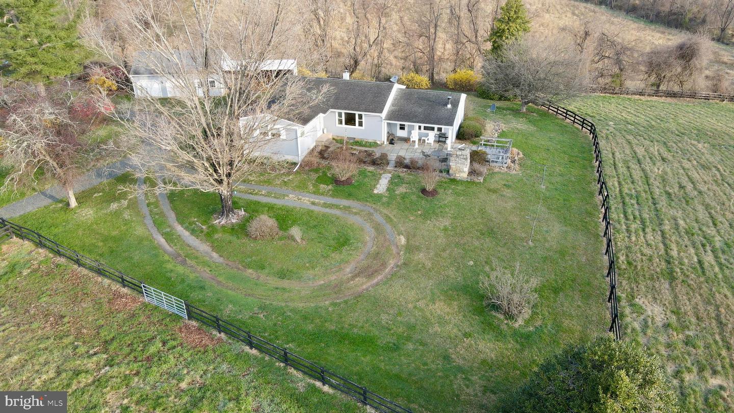 18644 FOUNDRY ROAD