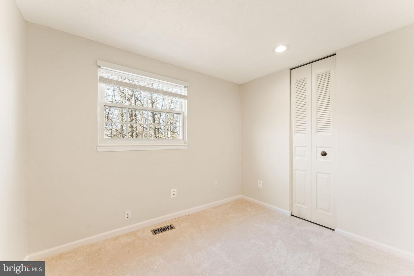 111 GOLD THORN WAY