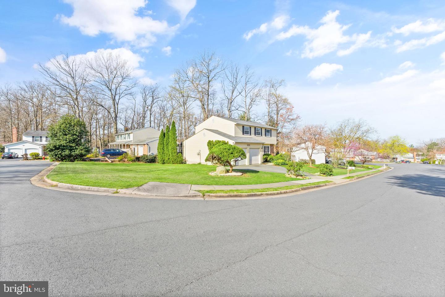 111 GOLD THORN WAY