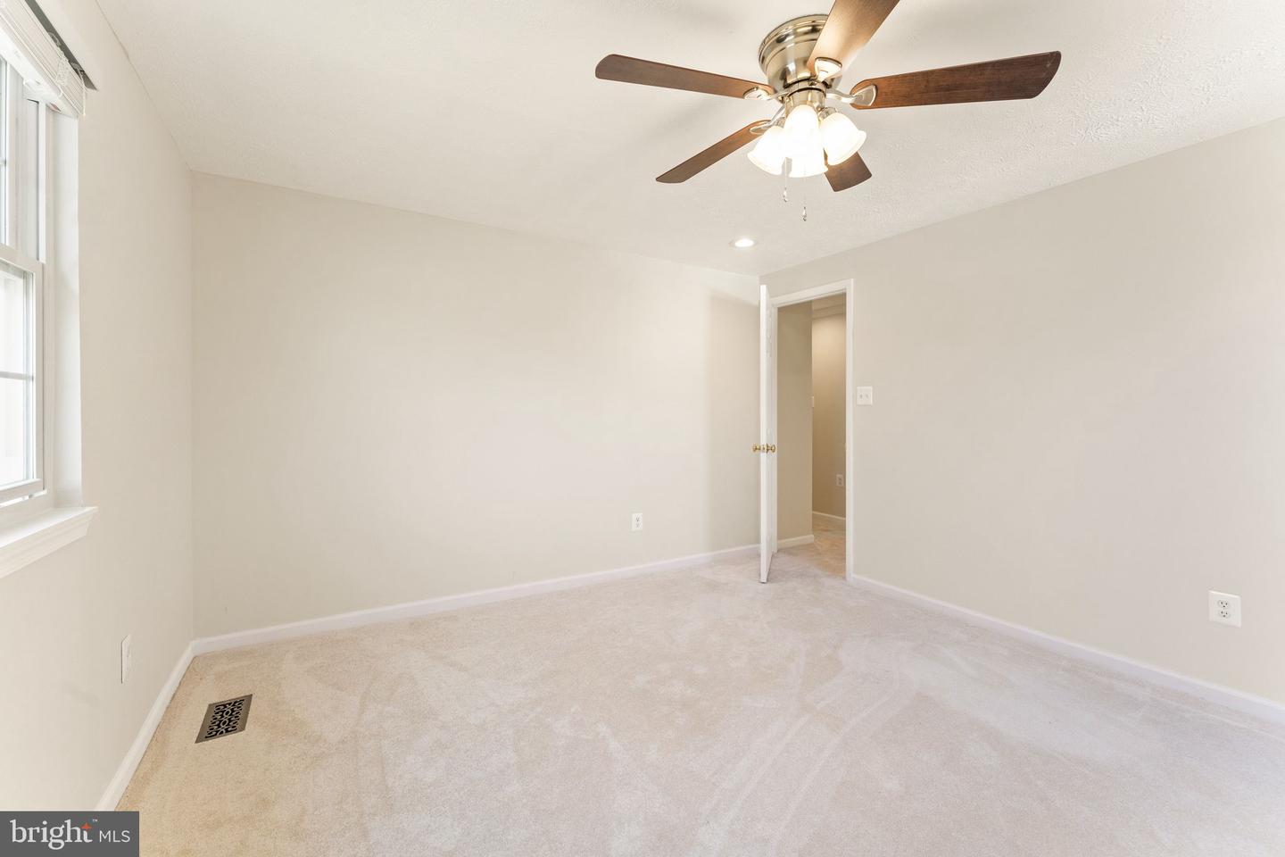 111 GOLD THORN WAY