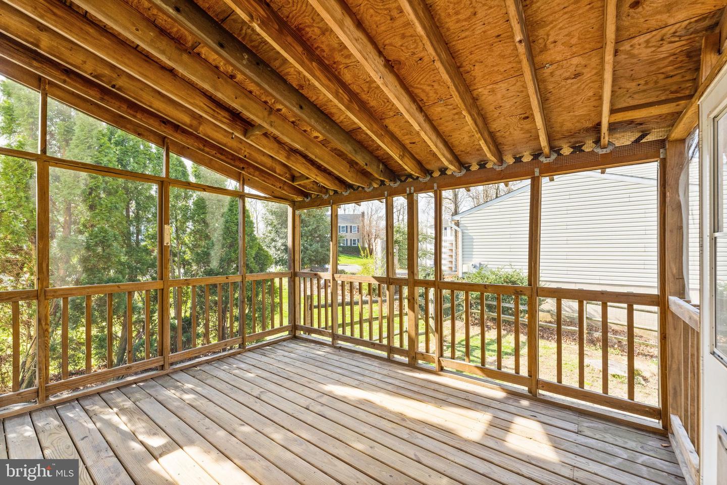 111 GOLD THORN WAY