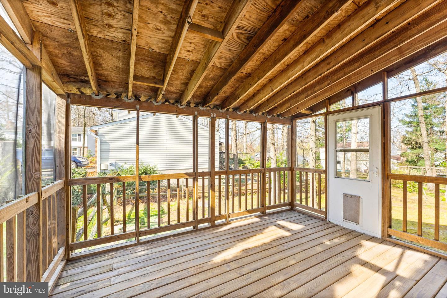 111 GOLD THORN WAY